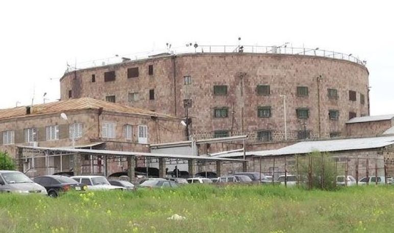Եթե այսպես մնա, այդ տղաների գլուխն ուտելու են. Ցմահ դատապարտյալների հարազատները խիստ անհանգստացած են