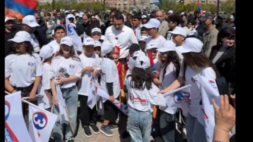 «Ուժեղ Հայաստանի» հանդիպումը Գյումրու Մուշ թաղամասի բնակիչների հետ