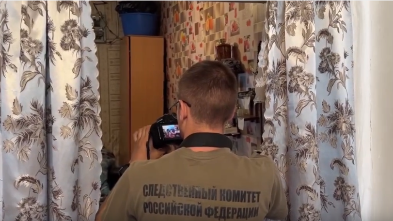 В доме под Тулой нашли убитую бабушку и раненых внучек