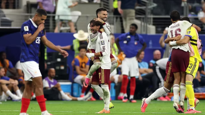 Spain beat France to advance to World Cup final