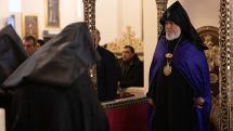 Վեհափառին զորավիգ լինելը հավատացյալի ներքին ուխտն է իր Եկեղեցու հետ. Տեր Նարեկ