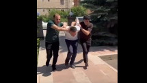 «Հերոս քաղաքների» հուշարձանների ոսկեգույն տառերը պոկելով վնասելու դեպքով ձերբակալված կա