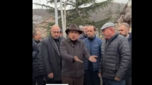 Ամեն մեկդ չգաք, ձեր հարցերը բրթեք առաջ, թե աղջիկս 13 տարվա մանկապարտեզի տնօրեն է. Փաշինյանը՝ տնօրենի զինվորական հորը