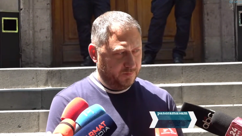 Կա՛մ մեզ են ձեռ առնում, կա՛մ այնքան անտեղյակ են, որ ծիծաղելի վիճակում են հայտնվում. Հայկ Ֆարմանյան