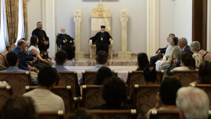 Գարեգին Երկրորդն ընդունել է ԱՄՆ Հայոց Արևելյան թեմի ուխտավորներին