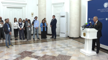 Ձեր տրամաբանությամբ, եթե Ադրբեջանի փոխվարչապետն այցելում է Հայաստան, այստեղ պետք է կյանքը կանգնեցնեինք. Փաշինյանը՝ լրագրողին