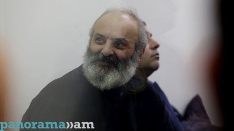 Ինչո՞ւ է Բագրատ Սրբազանը հրաժարվում Սուրբ Հաղորդությունից․ պարզաբանում