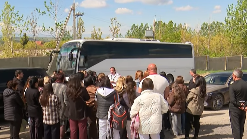 44-օրյա պատերազմում զոհված զինծառայողների ծնողներն ու ընտանիքի անդամները բարձրացել են Քրիստոսի մոնումենտալ արձան-համալիրի կառուցման վայր