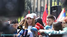Мелоян напомнила Пашиняну лозунги 2018 года: «Пришедший на волне борьбы против третьего срока должен уйти из-за стремления к третьему сроку»