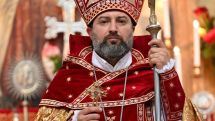 Քրիստոսի Սբ Հարության հավատքին ապավինած դարեր շարունակ հաղթահարել ենք բամզաթիվ ծանր փորձություններ. Հովնան եպիսկոպոս Հակոբյան
