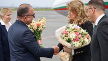 Հայաստան են ժամանել Բուլղարիայի նախագահը և Կանադայի վարչապետը