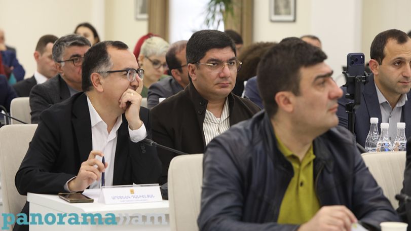 Ձեր մոտ ասֆալտ փռելը չի ստացվում, կանեփ աճեցրեք. Մեսրոպ Մանուկյանը՝ ՔՊ-ականներին