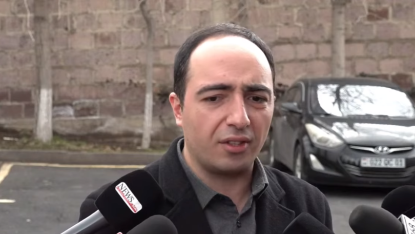 Փաշինյանը գնում է վա բանկ, և կապ չունի՝ դիմացը երեխաներ են, թե Արցախից բռնագաղթած կին. Նարեկ Պարոնյան