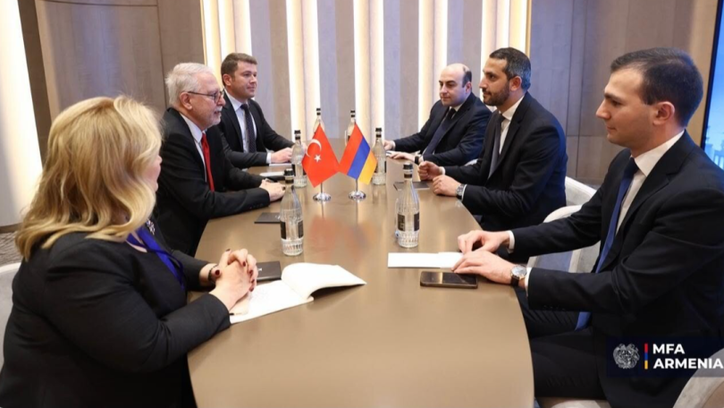 Հանդիպել են Ռուբեն Ռուբինյանի և դեսպան Սերդար Քըլըչի