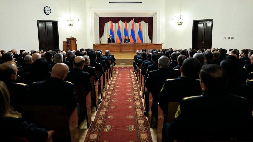 Փաշինյանը պարգևատրել է ԱԱԾ աշխատակիցներին