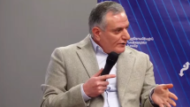 Փոքրերը մի խնդիր ունեն, ոտատակ չընկնել ու այդպիսով փորձել պահպանել ազգային ինքնությունն ու ինքնիշխանությունը. Արտակ Զաքարյան