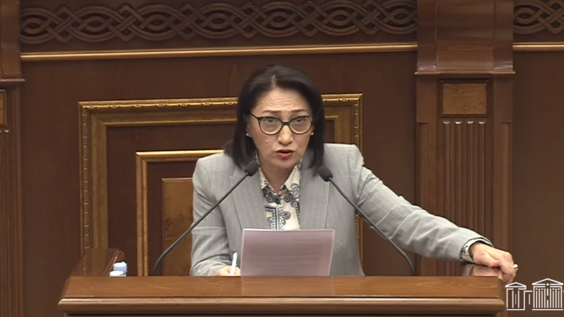 Պատկերացրեք «Ուրախ ավտոբուսից» դուրս աշխարահը, ուր ոչ մի ներողություն և ծնկաչոք աղոթք չի ջնջի ձեր մեղքերը. Լիլիթ Գալստյանը՝ ՔՊ-ականներին