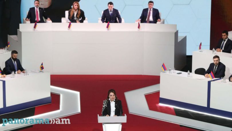 Diaspora Armenians urged to return ahead of 'decisive battle' for country’s future
