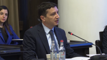 Կառավարությունը մեծ բնակչություն ունեցող բնակավայրի բնակիչներին արգելեց երկու անգամ քվեարկել իր բնակավայրի մասնակցային բյուջետային ծրագրին