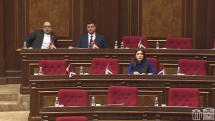 Անբարոյականը տեղովդ ես, քեզ հանգիստ պահի, անասուն. ԱԺ-ում կրքերը թեժացան