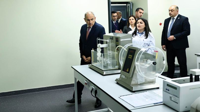 Փաշինյանը եղել է դեղերի փորձագիտական կենտրոնում