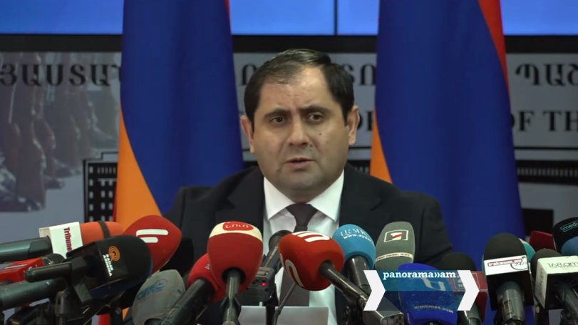 Նախ ես չեմ պատրաստվում Ադրբեջանի հետ մրցավազքի մեջ մտնել. Սուրեն Պապիկյանը՝ ԶՈւ սպառազինման մասին