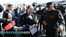 Паронян: Пусть Папикян попробует доказать фактами, что в 2025 году Азербайджан не вторгался на территорию Армении