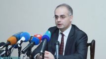 Հայ ժողովրդի փրկությունը այդ երկու կործանարար ծայրահեղությունների ճանկերից դուրս գալու մեջ է․ Զուրաբյան