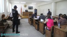 Դուք կողմնակալ եք, սպանության գործով դատը հետաձգել եք Միքայել սրբազանի գործը քննելու համար. Փաստաբանը դատավորին