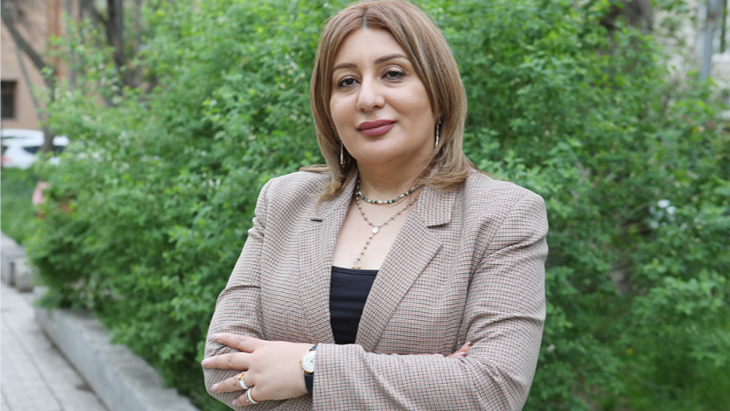 Այնպես որ, Արմեն Աշոտյա՛ն, միանշանակ վիրահատել, որ ապրելու շանս ունենանք․ Անուշ Պողոսյան