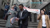 Artsakh Armenians protest outside Foreign Ministry, outline demands