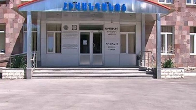 Մահացած 10 ամսական երեխայի մայրը պնդում է, որ մեղավորները բաժանմունքի վարիչն ու տեղամասի մանկաբույժն են