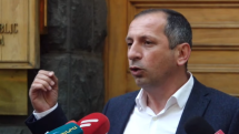 Բանկերի կողմից  քաղաքացուց հանիրավի գումարների պահանջը կոչվում է թալան. Քաղաքացիները բողոքում են ԿԲ-ի դիմաց