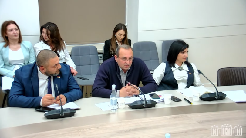 Մեջների կյաժը պարոն Քոչարյանը չի. ՔՊ-ականները մերժեցին Անդրանիկ Քոչարյանի վարքագծի վերաբերյալ էթիկայի հանձնաժողով ստեղծելու նախագիծը
