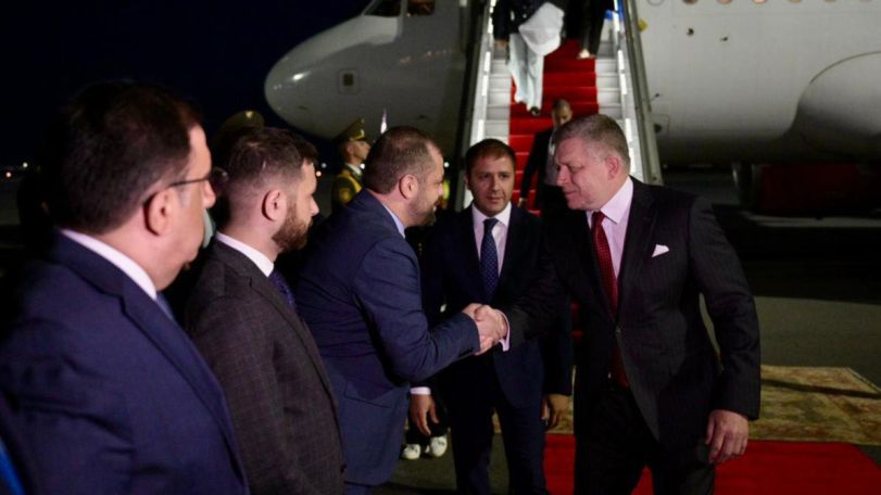 Slovak PM arrives in Armenia