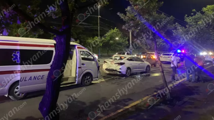 Խոշոր ավտովթար շտապօգնության և ևս 4 ավտոմեքենայի մասնակցությամբ