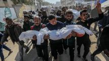 Al Jazeera: 23 палестинца погибли при израильском обстреле центра распределения гумпомощи в Газе