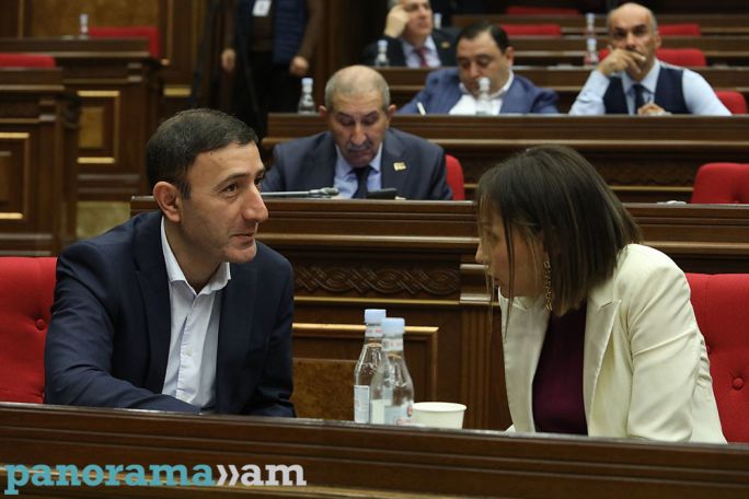 Ruling party MPs strip Taron Margaryan and Hovik Aghazaryan of immunity