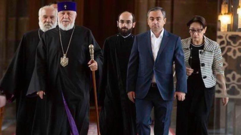 Հայ Առաքելական Սուրբ եկեղեցու դեմ արշավը ծրագրված պայքար է մեր ազգային ինքնության դեմ. Իշխան Սաղաթելայն