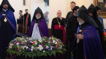 Միածնաէջ Մայր Տաճարում տեղի ունեցավ Երեկոյան ժամերգություն և Խաչվերացի հանդիսավոր թափորը