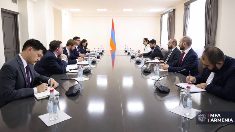 Միրզոյանը և Հենրեհենին քննարկել են նաև «Թրամփի ուղին» կյանքի կոչելուն առնչվող հարցեր