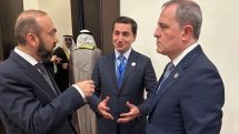 Armenian, Azeri FMs meet in Egypt