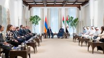 Pashinyan meets with UAE leader