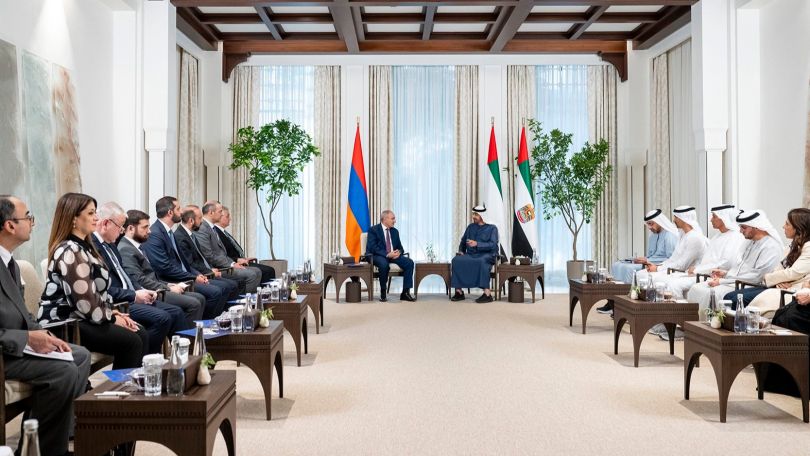 Փաշինյանը ԱՄԷ նախագահի հետ քննարկել է տարածաշրջանային նշանակության հարցեր
