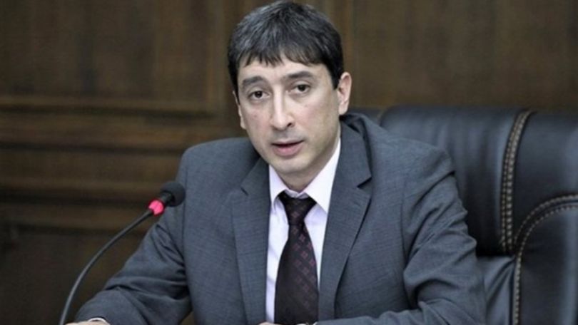 ՀԾԿՀ անդամներից մեկը կողմ քվեարկեց, որպեսզի ՀԷՑ-ի դեմ իշխանության հարուցած վարույթը կասեցվի