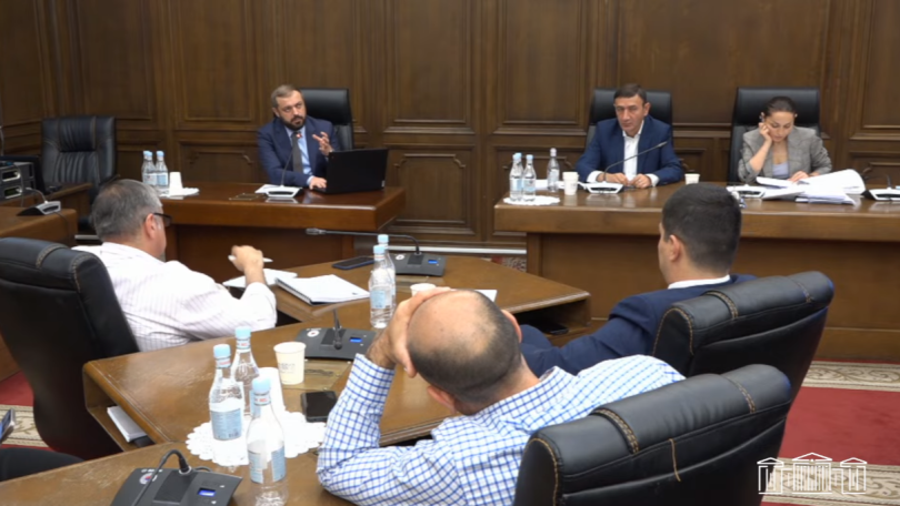Պապոյանը 2024թ. արտահանման 13.1 մլրդ դոլարի կեսը կազմող ոսկու վերաարտահանումը ոչ էական օգուտ համարեց