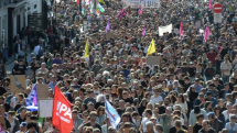 Le Parisien. Փարիզում մի խումբ ցուցարարներ մտել են Ֆինանսների նախարարության շենք։
