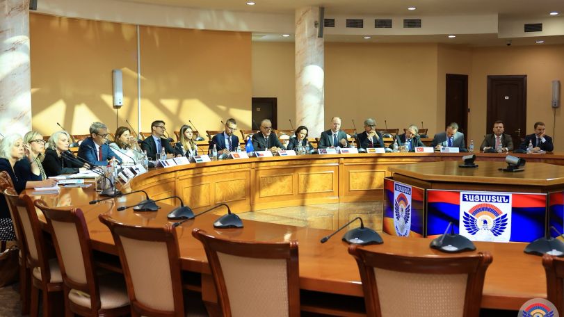 Սուրեն Պապիկյանն ընդունել է ՆԱՏՕ-ում հավատարմագրված մի շարք երկրների դեսպանների