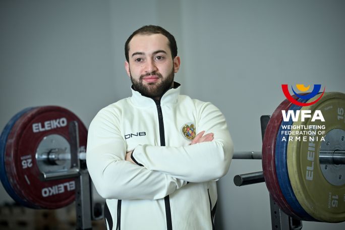 Rafik Harutyunyan wins silver at European Weightlifting Championships