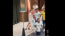 Ronaldo pushes away Armenian fan who wanted selfie